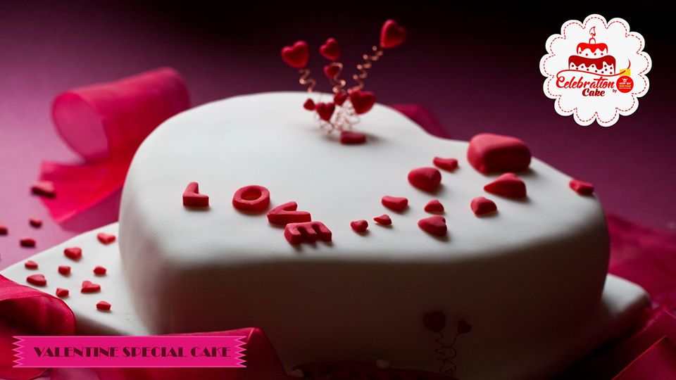 Send happy anniversary heart shape red velvet cake online by GiftJaipur in  Rajasthan